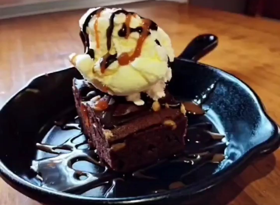 MR. BROWNIE NUEZ